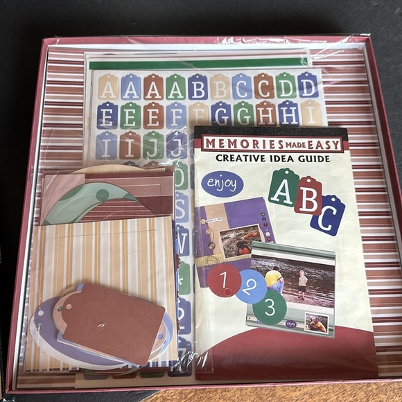 Scrapbook Kit - Picture 3 of 3